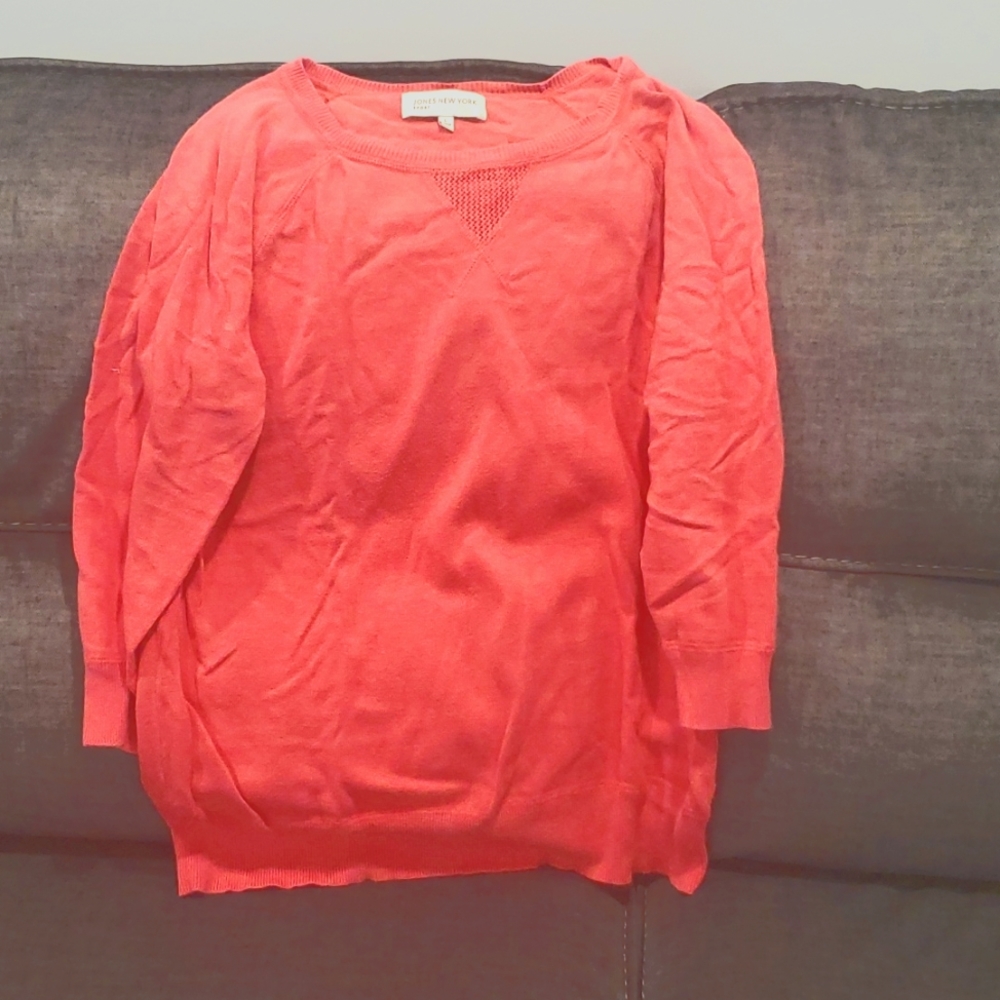 Light/Med weight sweater shirt